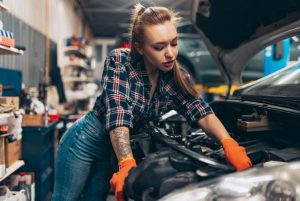 Woman Mechanic Engineer | Flipflage